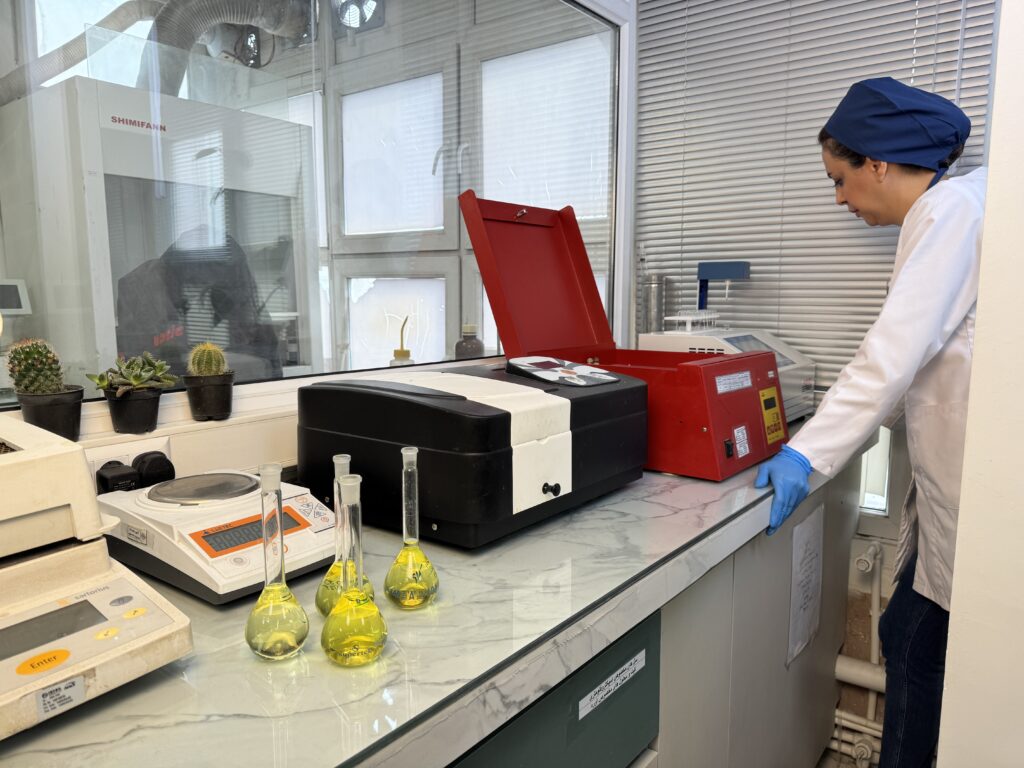 بخش موادغذایی-آرایشی بهداشتی بخش موادغذایی-آرایشی بهداشتی