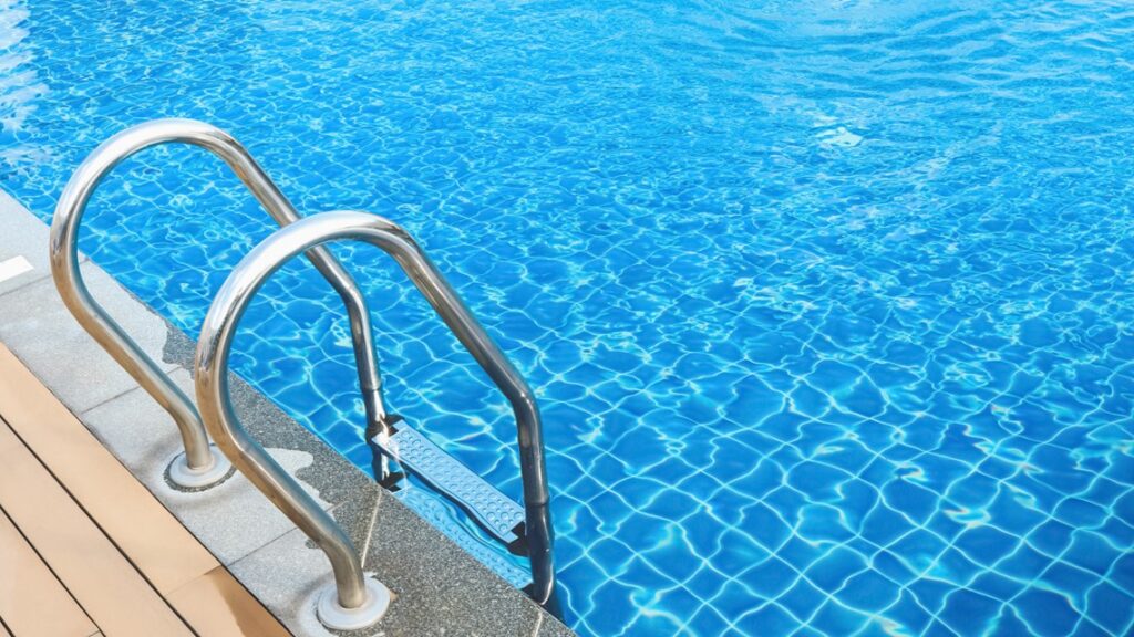 آزمایشات استاندارد و کنترل کیفیت آب استخر آزمایشات استاندارد و کنترل کیفیت آب استخر